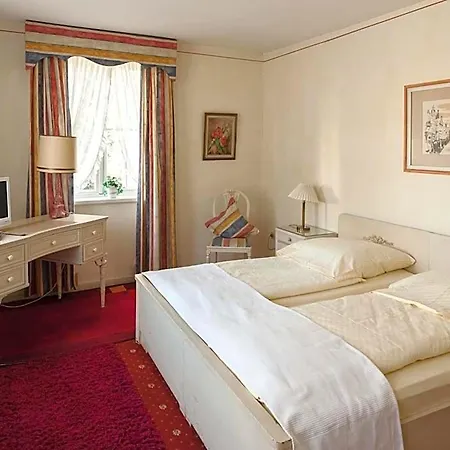 Italia 3*